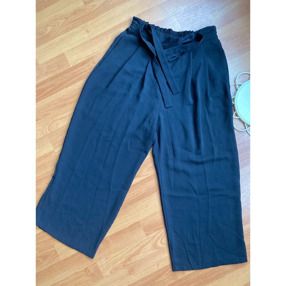 Zara Basic Black Culotte Cropped Trousers | Size M
